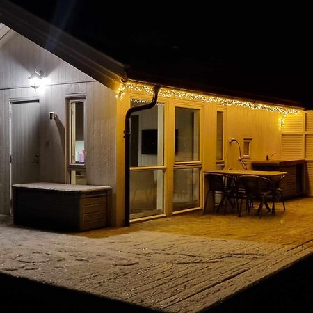Feriehus Ved Sjoen Tomra 외부 사진