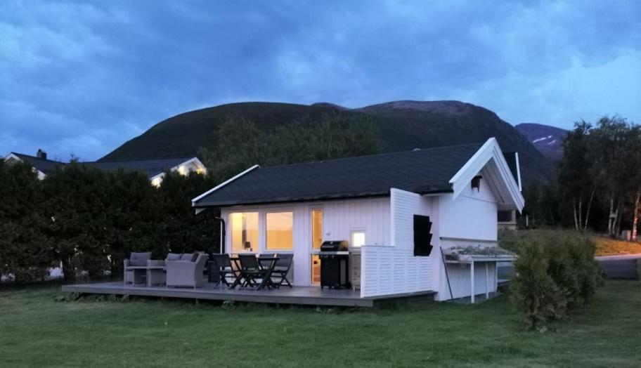 Feriehus Ved Sjoen Tomra 외부 사진