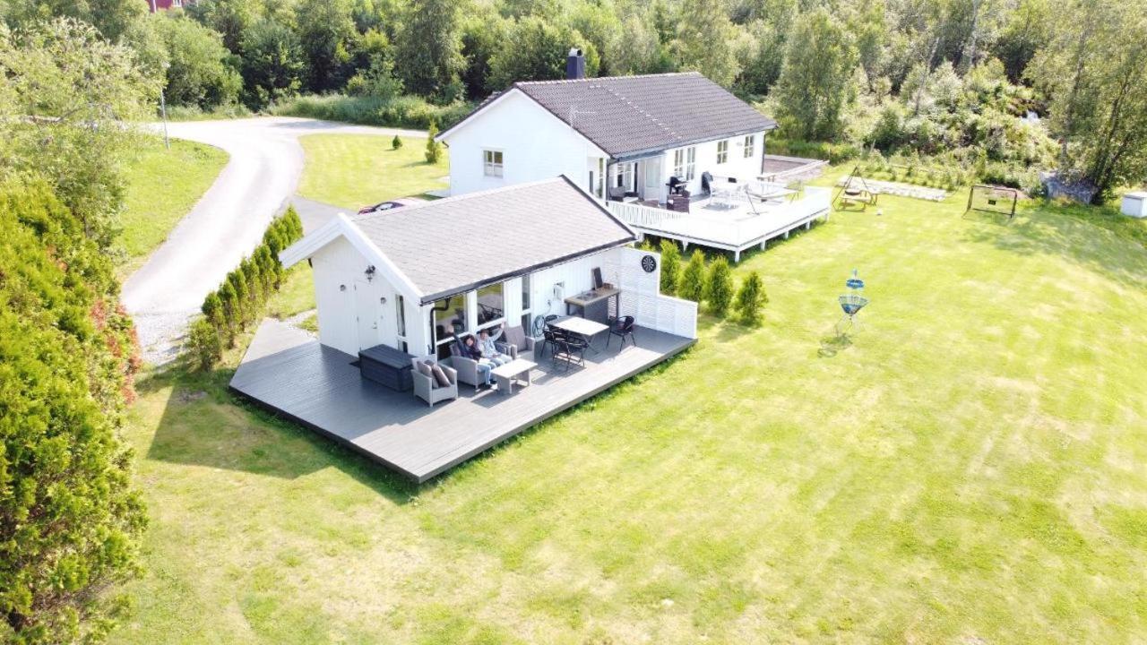 Feriehus Ved Sjoen Tomra 외부 사진